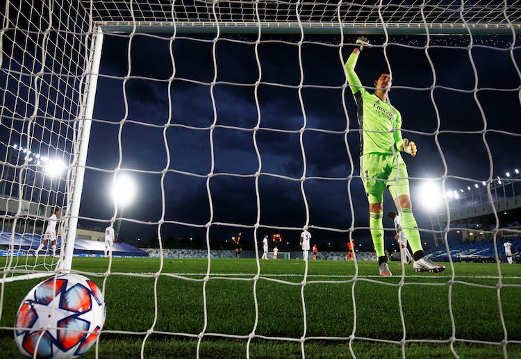 UEFA Champions League: Sang tới hiệp 2, Real Madrid tỏ rõ quyết tâm tìm kiếm bàn gỡ.