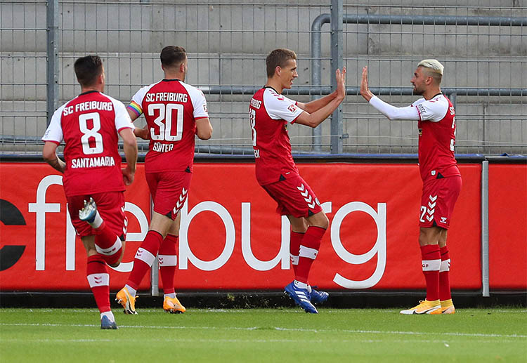 Can Nils Petersen score a goal for the third consecutive Bundesliga game?