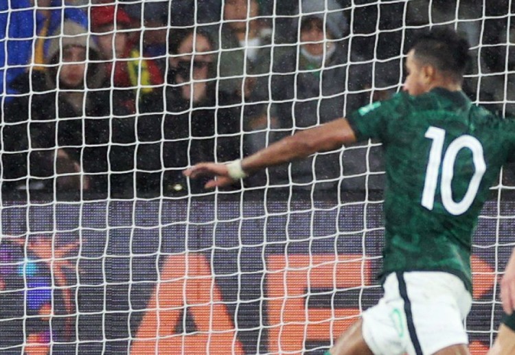 Vòng loại World Cup: tuyển Saudi Arabia thể hiện đẳng cấp khi tạo thế trận phòng ngự chặt chẽ.