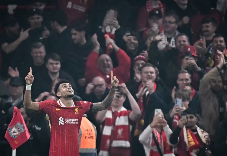 ဘေဘန်မြူးနစ်ဟာ လူးဝစ္စ ဒီးယက်ဇ်ကို အခုလအစောပိုင်း ကတည်းက စတင် ချဉ်းကပ်နေခဲ့တာ ဖြစ်ပြီးတော့ အဲဒီချိန်ကလည်း ပရီးမီးယားလိဂ် ကလပ်ဟာ ဒီးယက်ဇ်ကို ရောင်းထုတ်မှာ မဟုတ်ကြောင်း တုန့်ပြန်ခဲ့ဖူးပါတယ်။