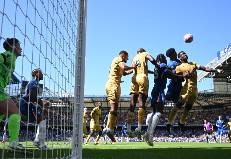 တစ်ဖက် မှာလည်း မာ့ခ် ဂူဟီက ထိပ်တန်း ကလပ် အသင်း များစွာရဲ့ စိတ်ဝင်စားခြင်း ခံနေရပေမယ့် ပရီးမီးယားလိဂ် ချန်ပီယံ လစ်ဗာပူးလ်က သူ့ကို ခေါ်ယူဖို့ အနီးစပ်ဆုံး အခြေအနေမှာ ရှိနေပါတယ်။